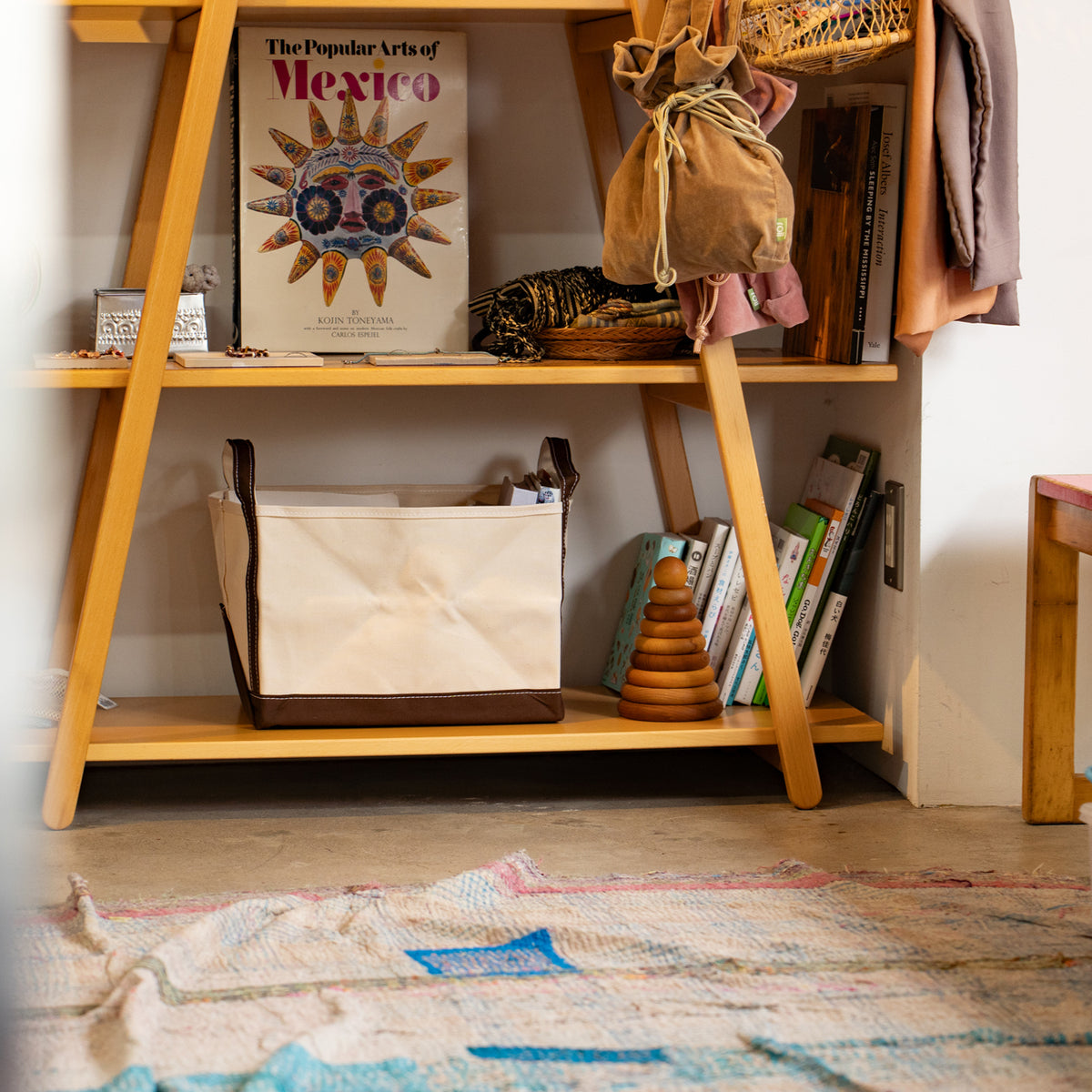 TEMBEA　BOOK TOTE MEDIUM