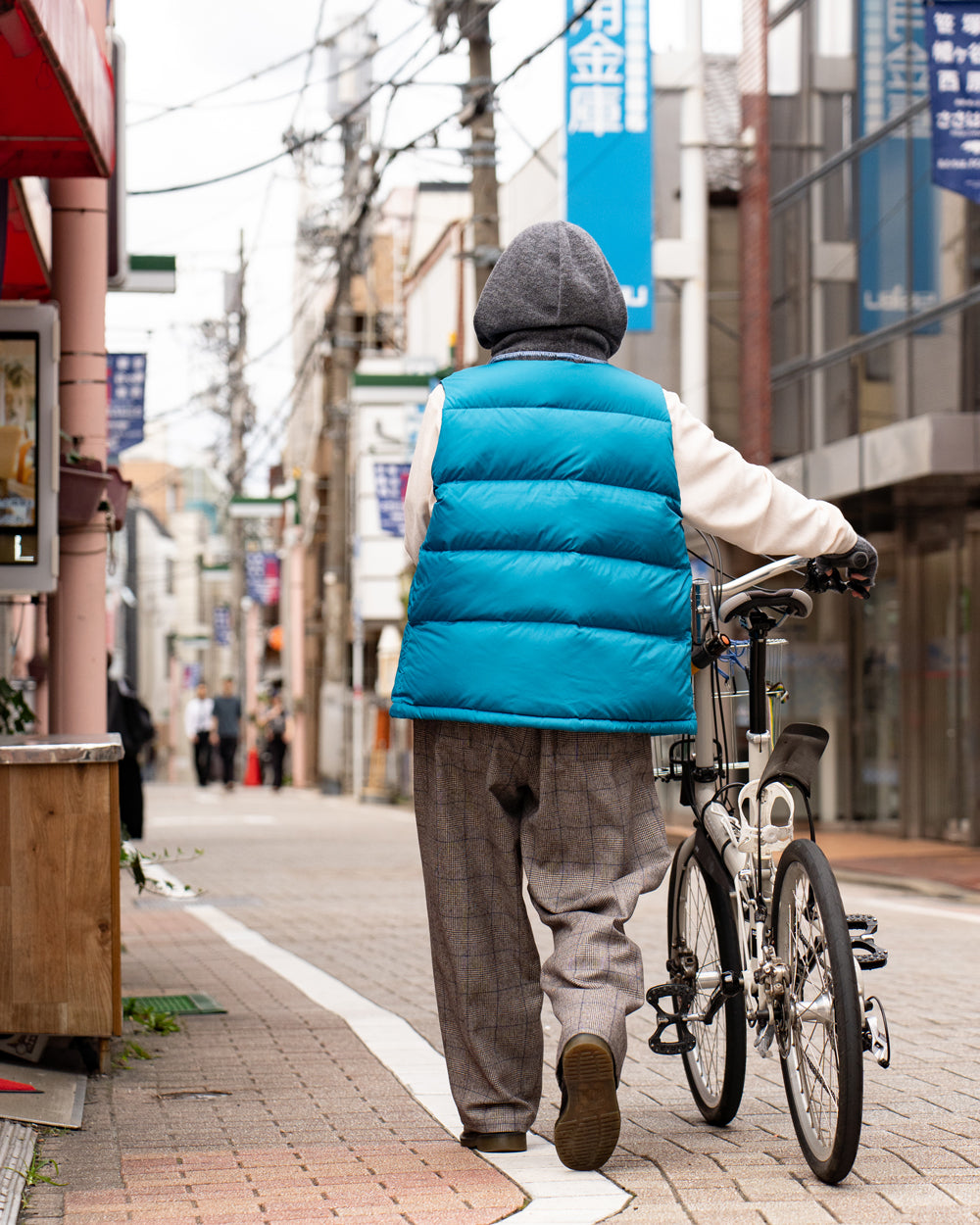 SIERRA DESIGNS  ZIP DOWN VEST