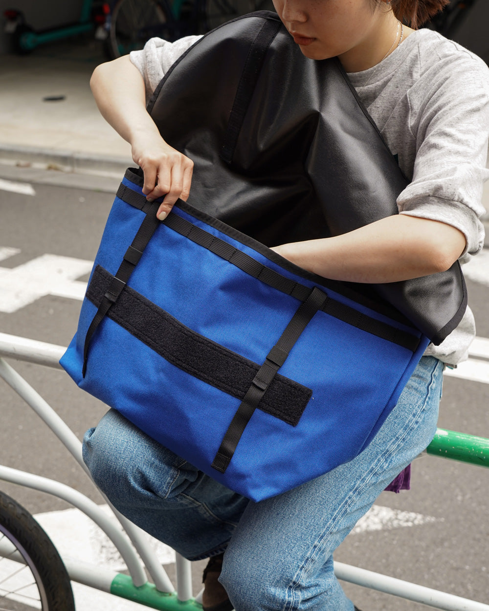BLUELUG  THE MESSENGER BAG