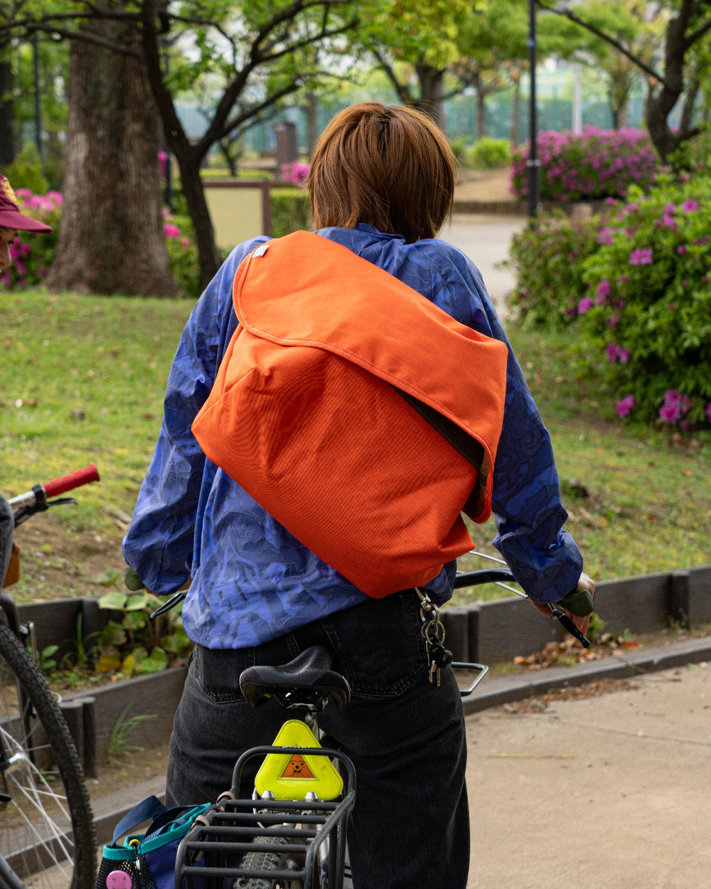 BLUELUG × Friday  The messenger bag "Orange"