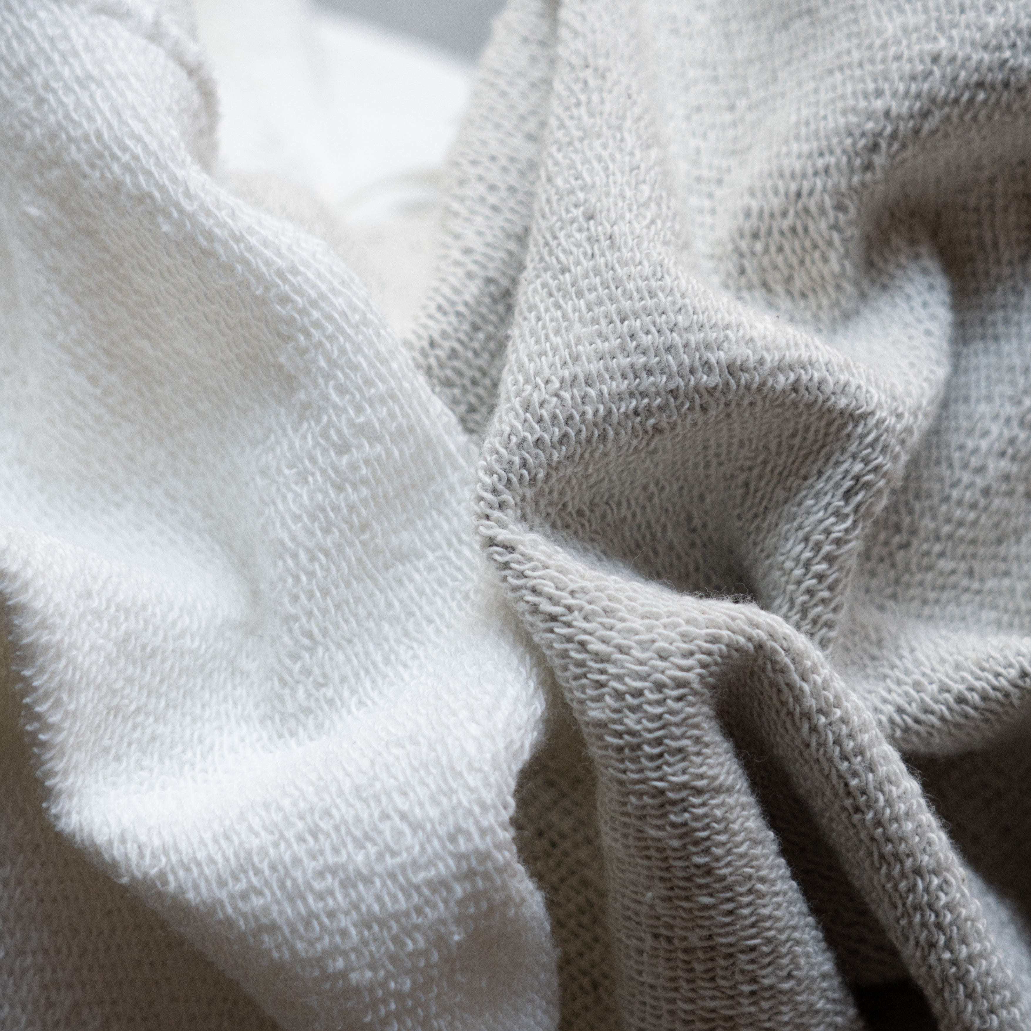 Oblada HELLO SWEAT – Friday