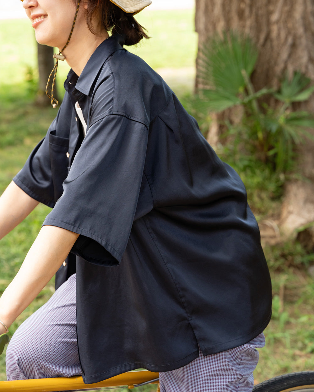 Oblada CINCH SATIN SHIRT サテンシャツ Oblada CINCH SATIN SHIRT サテンシャツ トップス