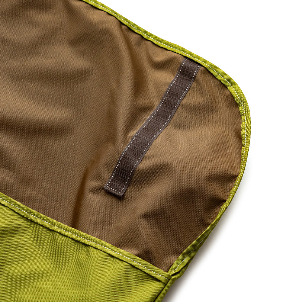 BLUELUG × Friday  The messenger bag "Green"