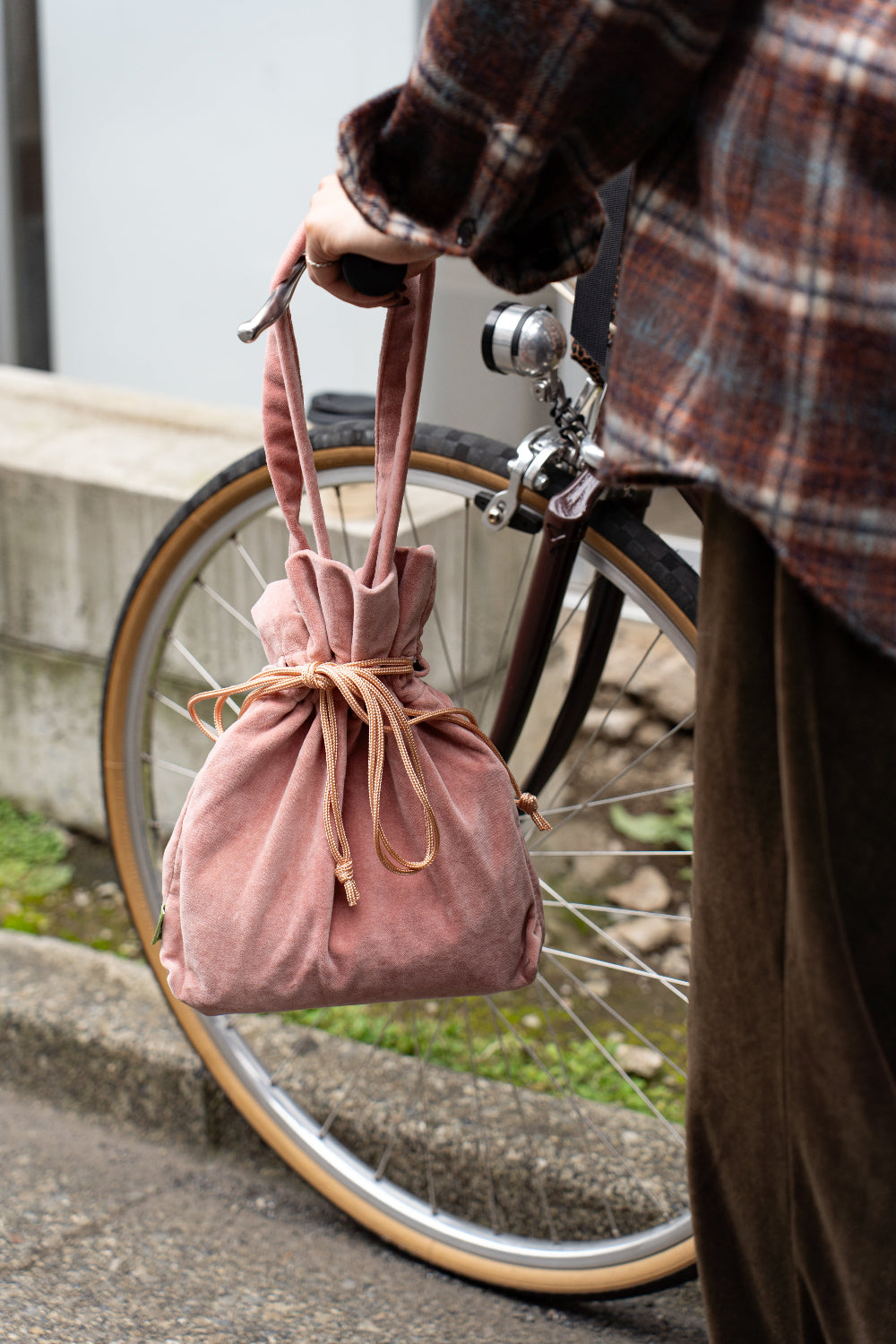 roll velvet bag