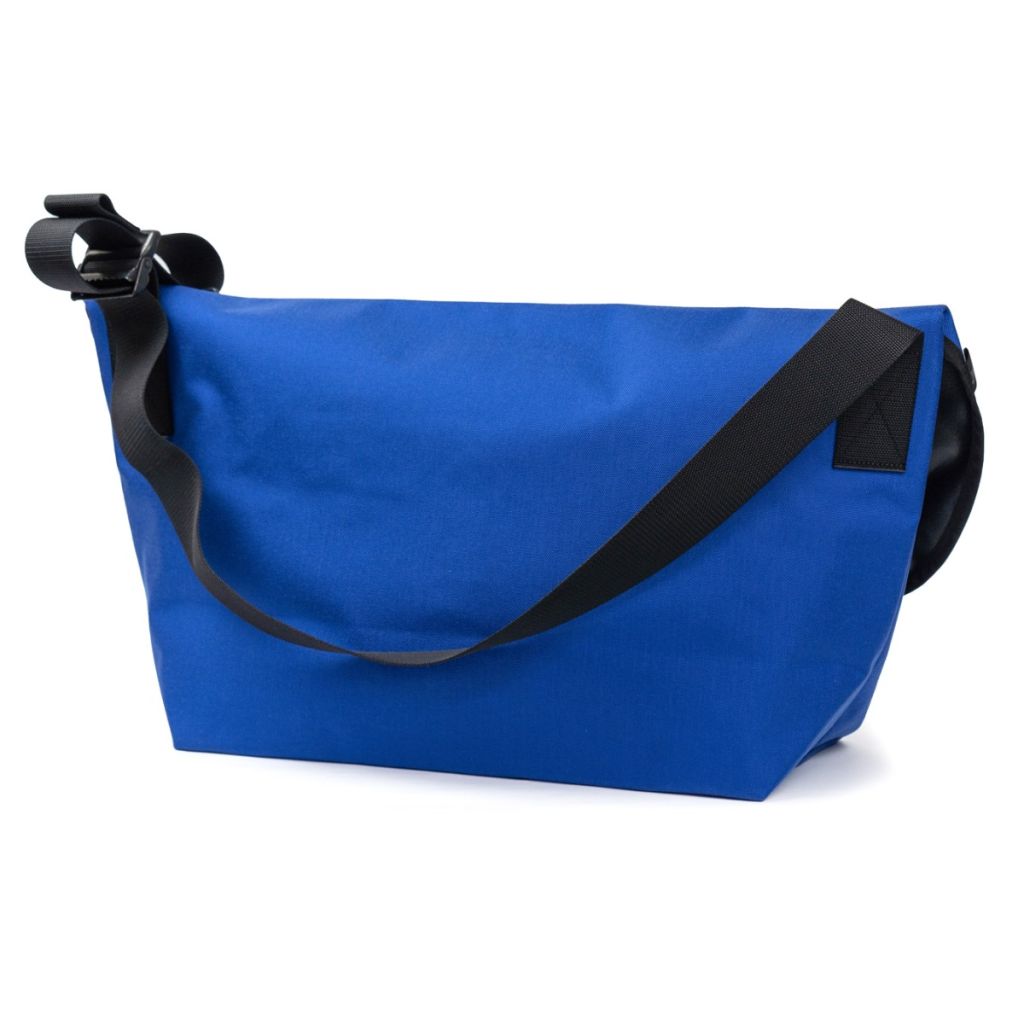BLUE LUG THE MESSENGER BAG – Friday