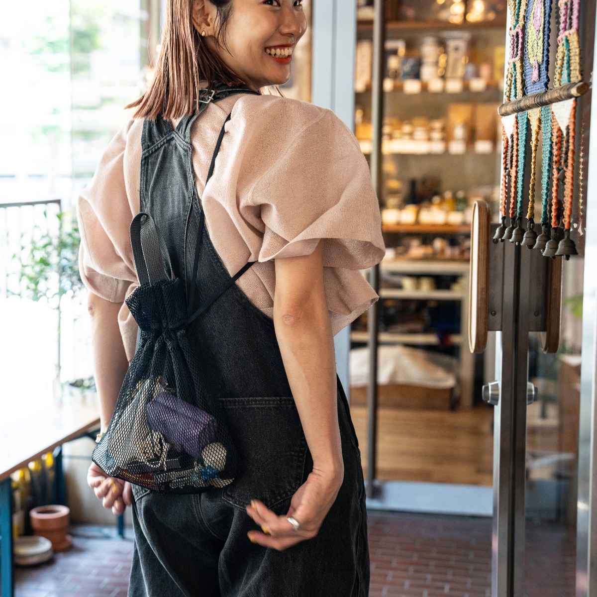 roll kinchaku bag - mesh