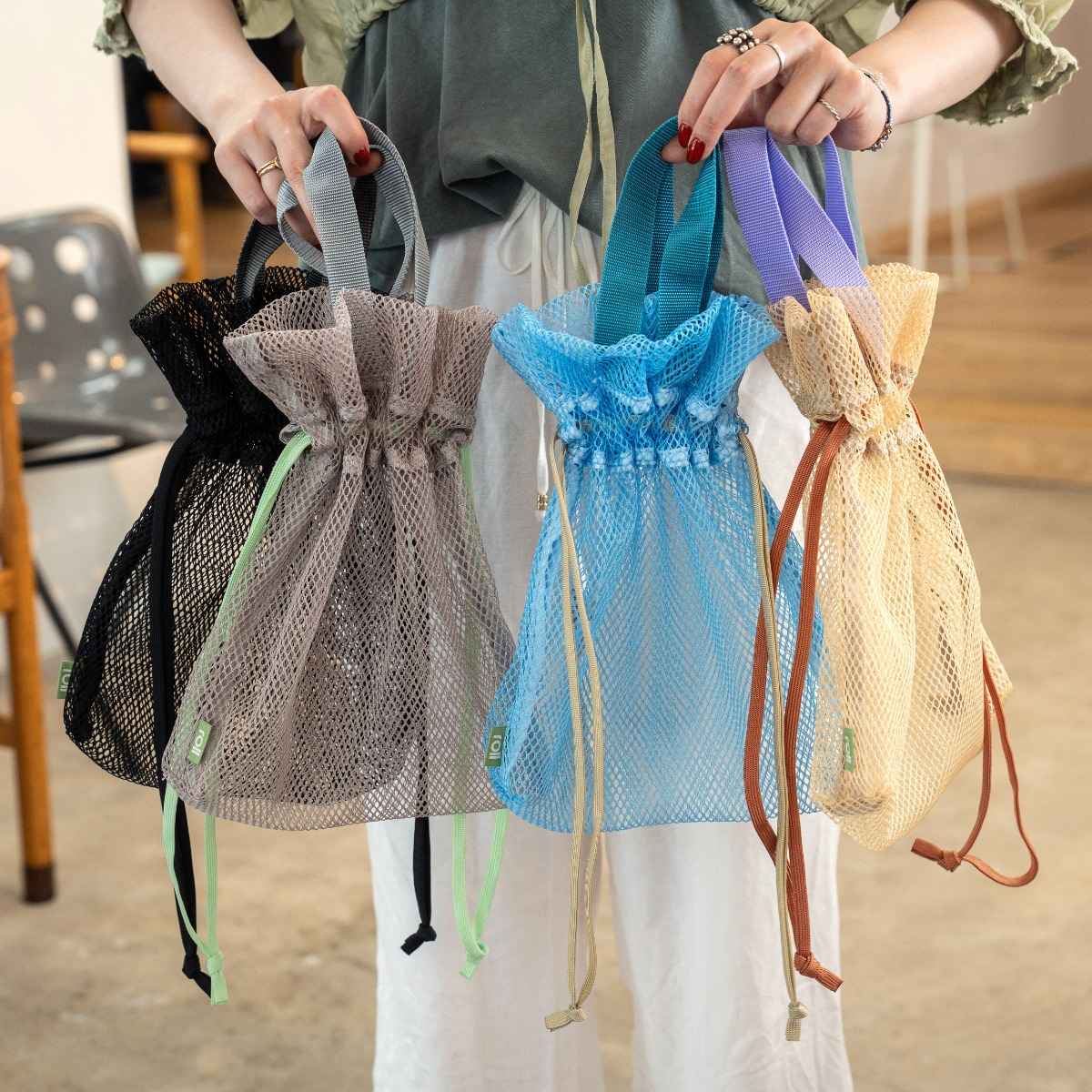 roll kinchaku bag - mesh